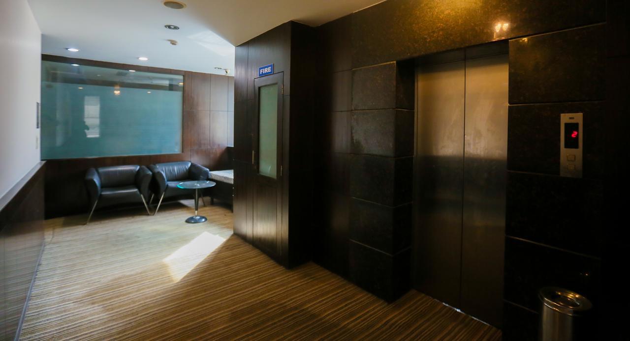 Cs Boutique Hotel Faridabad Bagian luar foto